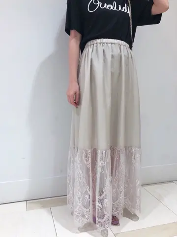 GRACE CONTINENTAL minami コーディネート画像