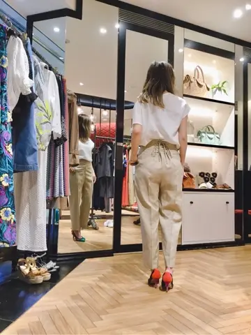 GRACE CONTINENTAL yukimi yonee コーディネート画像