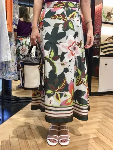 GRACE CONTINENTAL yukimi yonee コーディネート画像