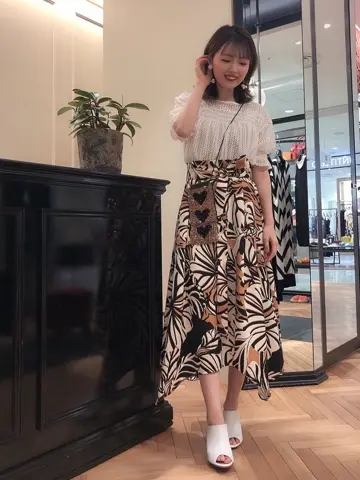 GRACE CONTINENTAL minami コーディネート画像