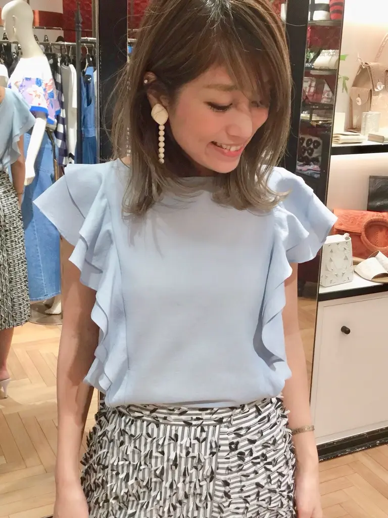 GRACE CONTINENTAL yukimi yonee コーディネート画像