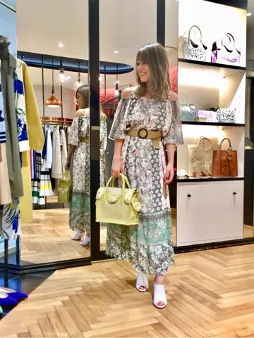 GRACE CONTINENTAL yukimi yonee コーディネート画像