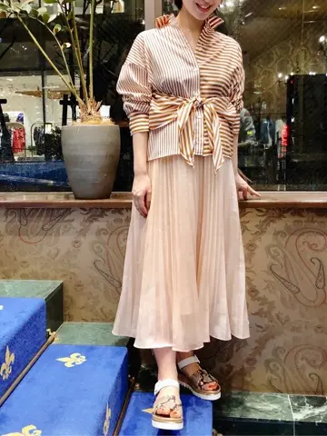 GRACE CONTINENTAL 青木育日 コーディネート画像