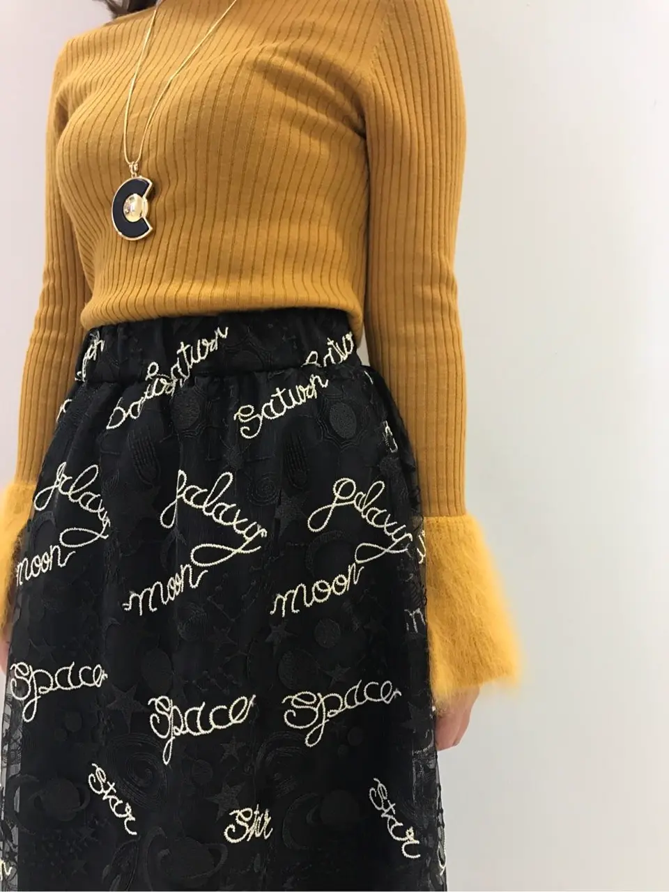 GRACE CONTINENTAL 松﨑　咲良 コーディネート画像