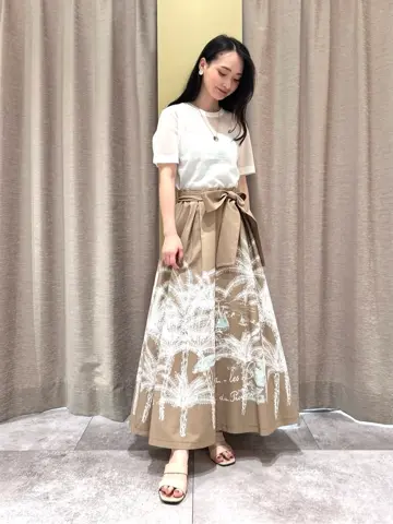 GRACE CONTINENTAL Nakatsu.m コーディネート画像