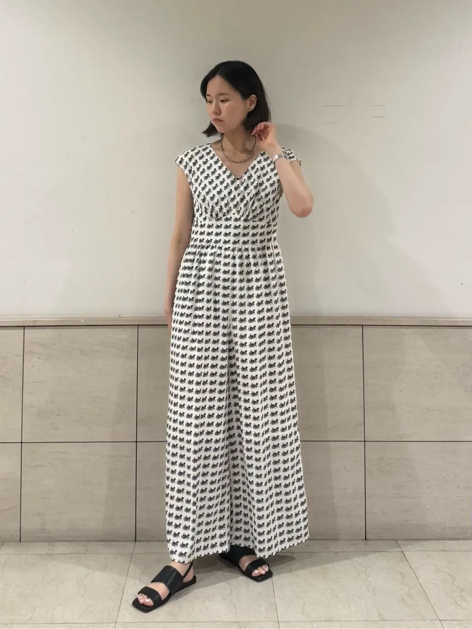 GRACE CONTINENTAL 伊藤　静華 コーディネート画像