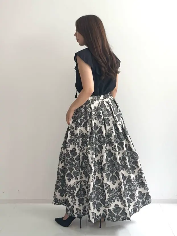 GRACE CONTINENTAL HIGASHIGAWA.R コーディネート画像