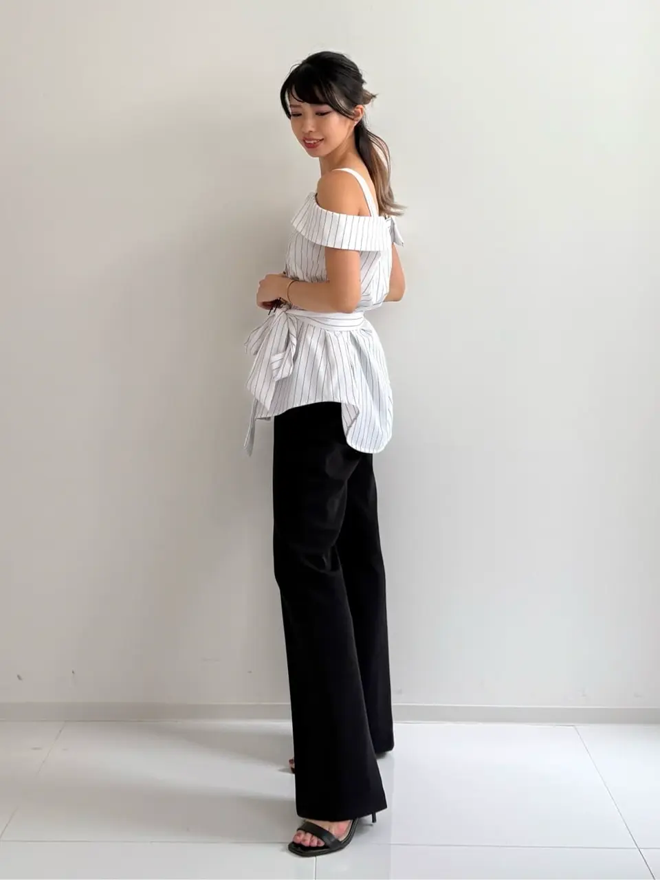 GRACE CONTINENTAL FUKUSHIMA YURIE コーディネート画像