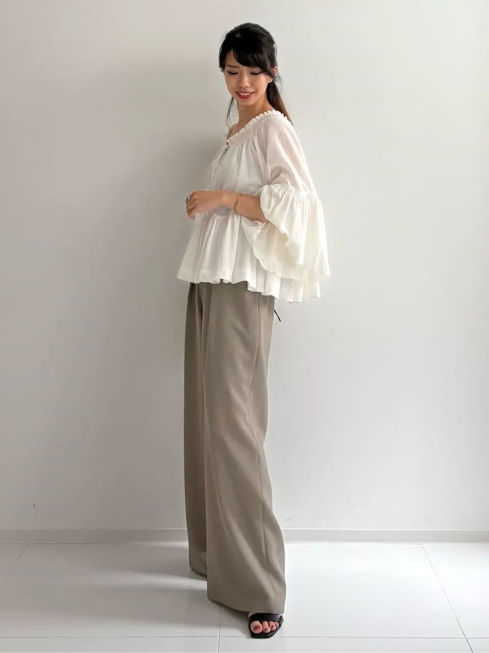 GRACE CONTINENTAL FUKUSHIMA YURIE コーディネート画像