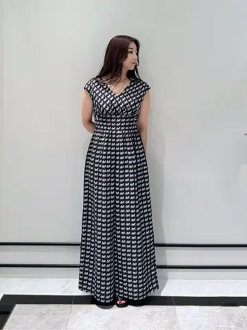 GRACE CONTINENTAL MOMOKO コーディネート画像