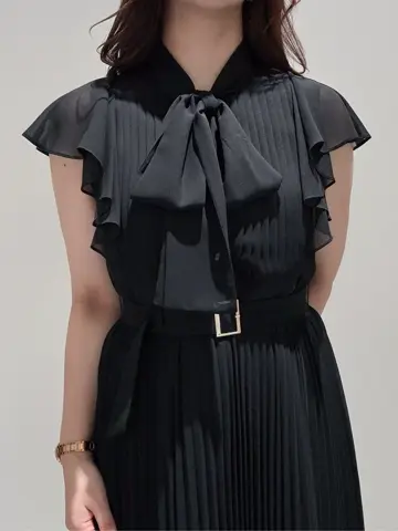 GRACE CONTINENTAL MOMOKO コーディネート画像