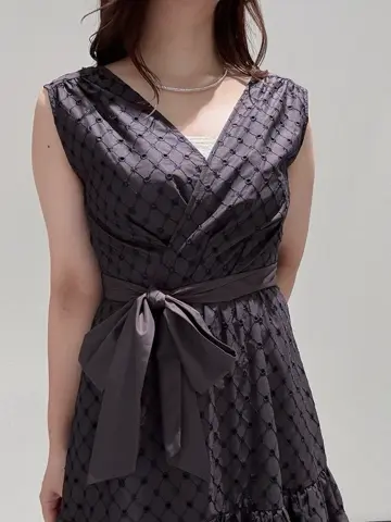 GRACE CONTINENTAL MOMOKO コーディネート画像