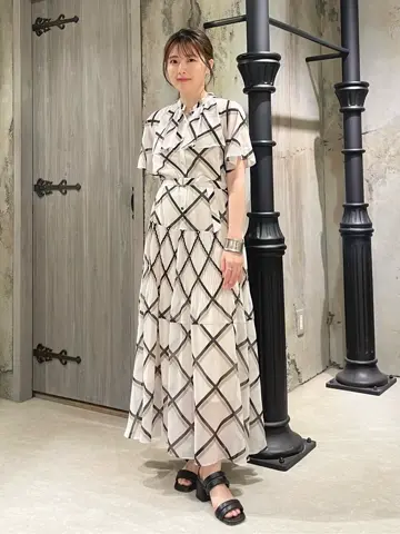 GRACE CONTINENTAL minami コーディネート画像