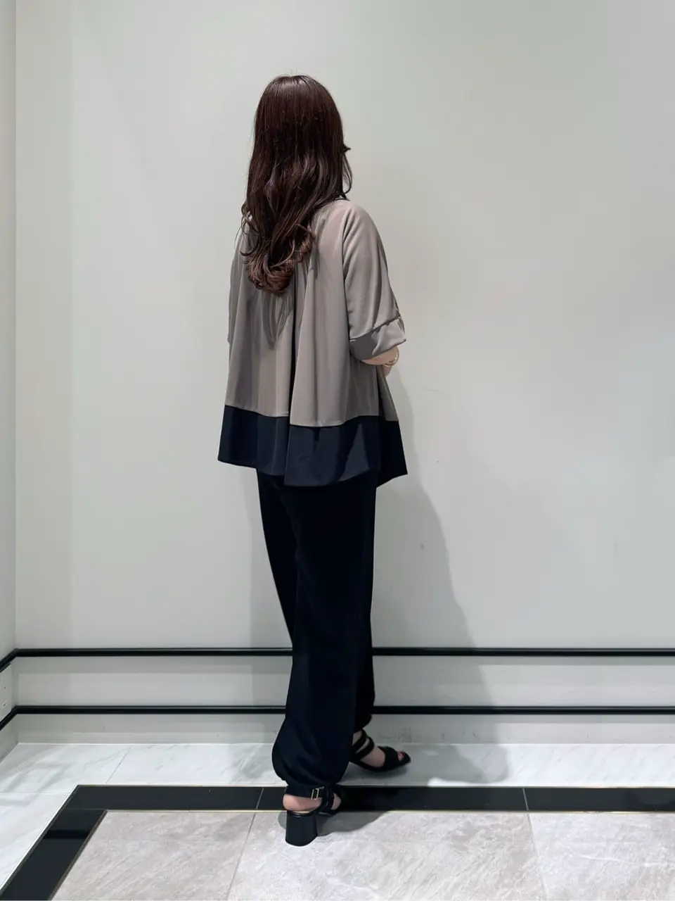 GRACE CONTINENTAL MOMOKO コーディネート画像