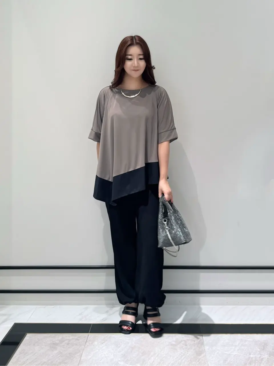 GRACE CONTINENTAL MOMOKO コーディネート画像