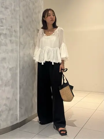 GRACE CONTINENTAL 岩永 春佳 コーディネート画像