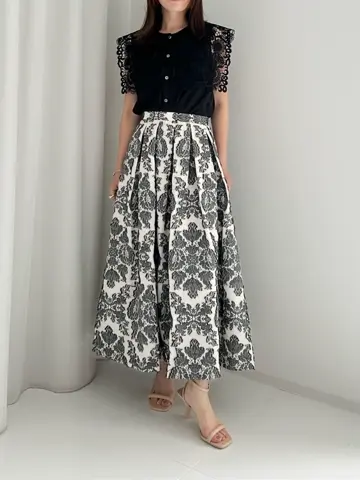 GRACE CONTINENTAL 古川温子 コーディネート画像