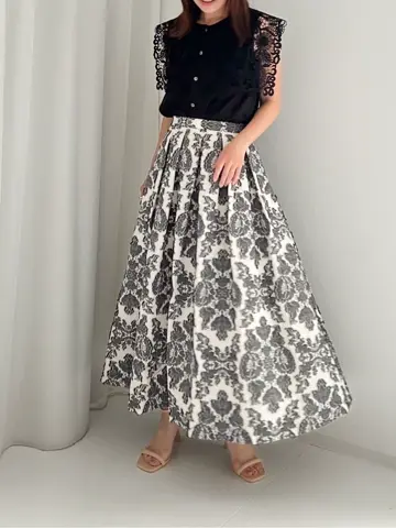 GRACE CONTINENTAL 古川温子 コーディネート画像