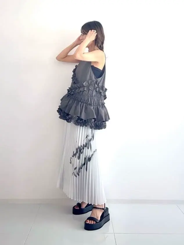 GRACE CONTINENTAL yukimi yonee コーディネート画像