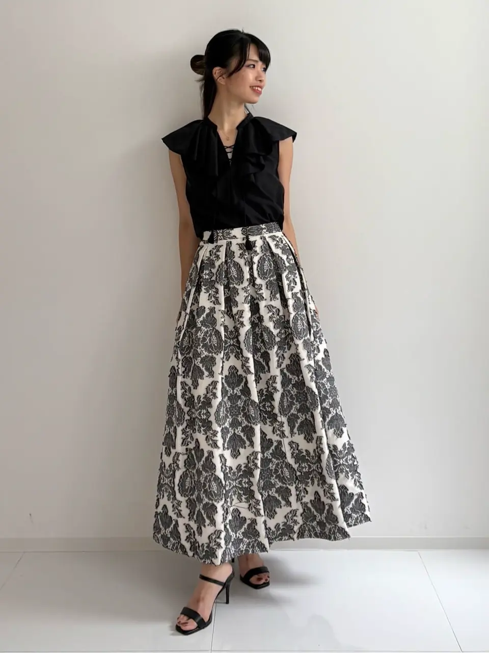 GRACE CONTINENTAL FUKUSHIMA YURIE コーディネート画像