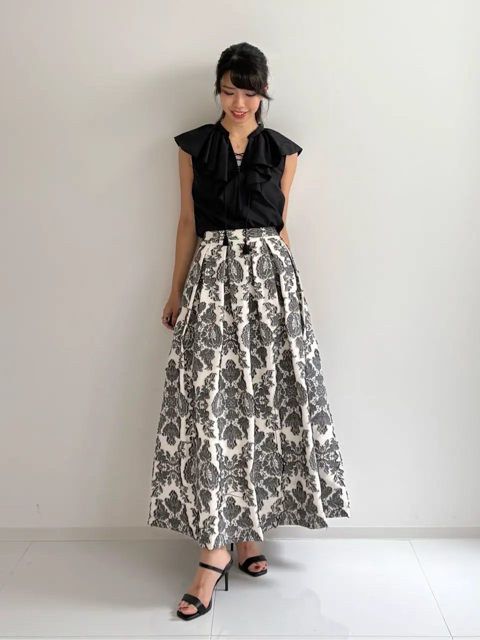 GRACE CONTINENTAL FUKUSHIMA YURIE コーディネート画像