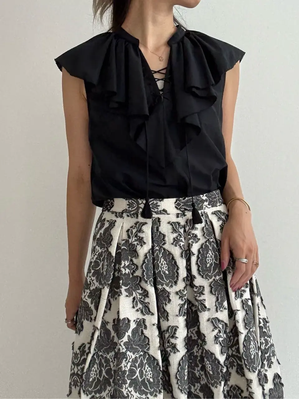 GRACE CONTINENTAL FUKUSHIMA YURIE コーディネート画像