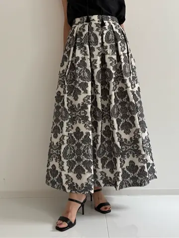 GRACE CONTINENTAL FUKUSHIMA YURIE コーディネート画像