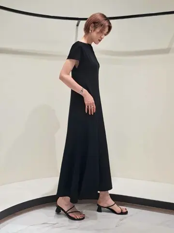 GRACE CONTINENTAL 今野　志保 コーディネート画像