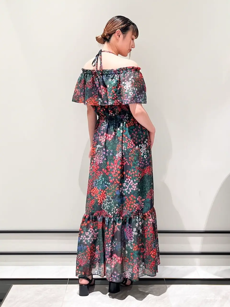 GRACE CONTINENTAL CHISAKO.S コーディネート画像