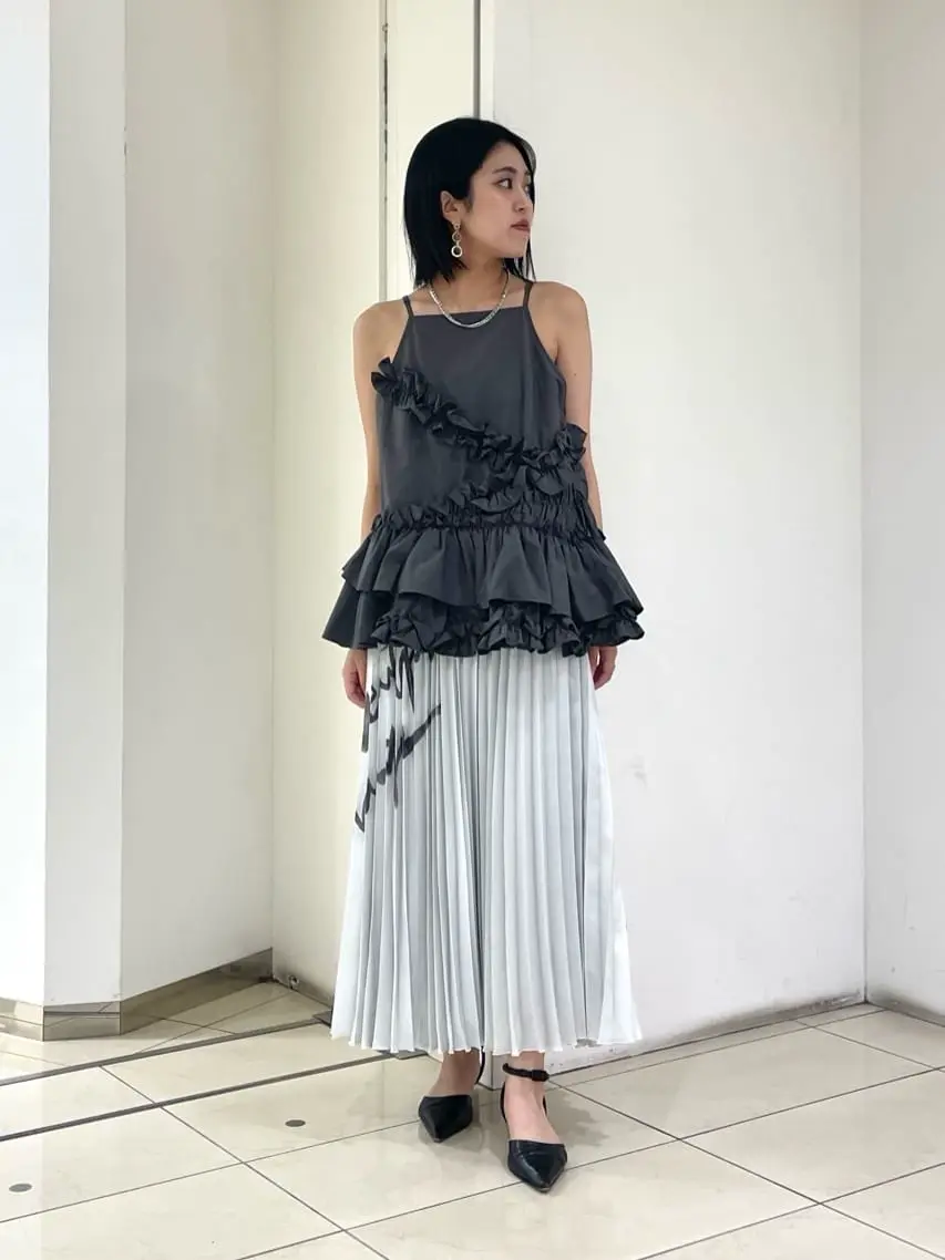 GRACE CONTINENTAL yoshi コーディネート画像