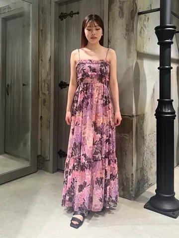 GRACE CONTINENTAL 赤坂 梨来 コーディネート画像