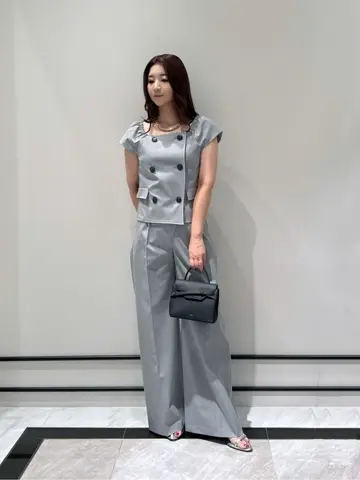 GRACE CONTINENTAL MOMOKO コーディネート画像