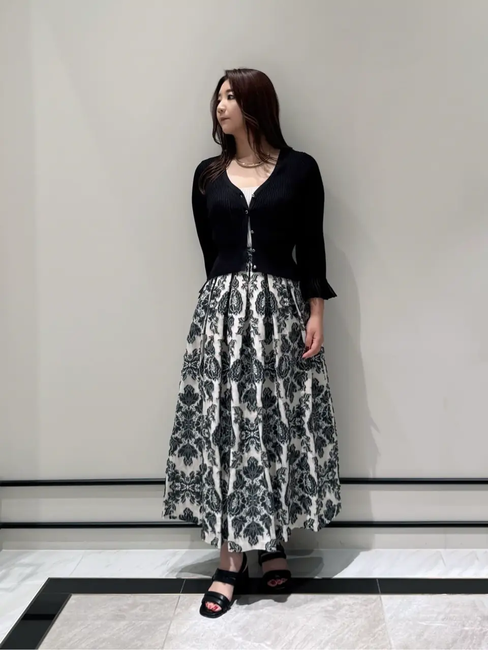 GRACE CONTINENTAL MOMOKO コーディネート画像