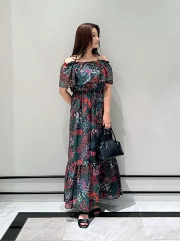 GRACE CONTINENTAL MOMOKO コーディネート画像