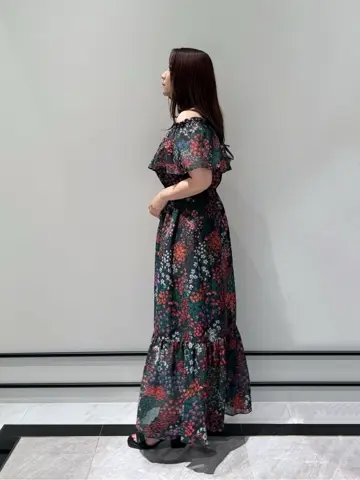 GRACE CONTINENTAL MOMOKO コーディネート画像