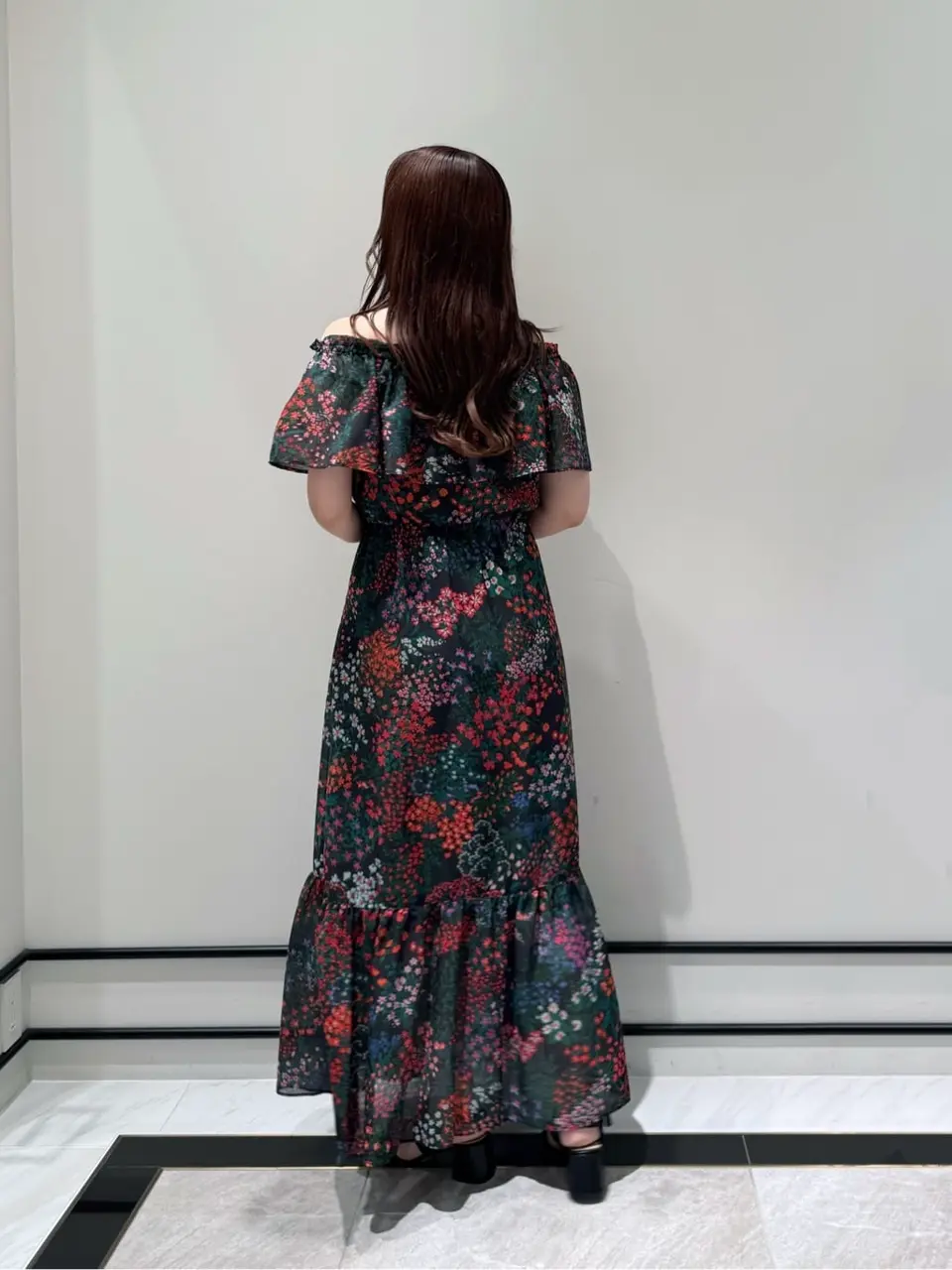 GRACE CONTINENTAL MOMOKO コーディネート画像