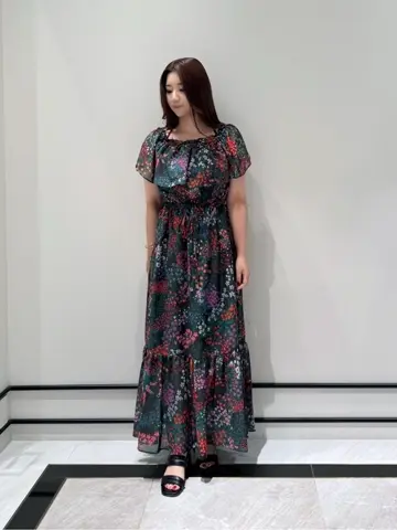 GRACE CONTINENTAL MOMOKO コーディネート画像