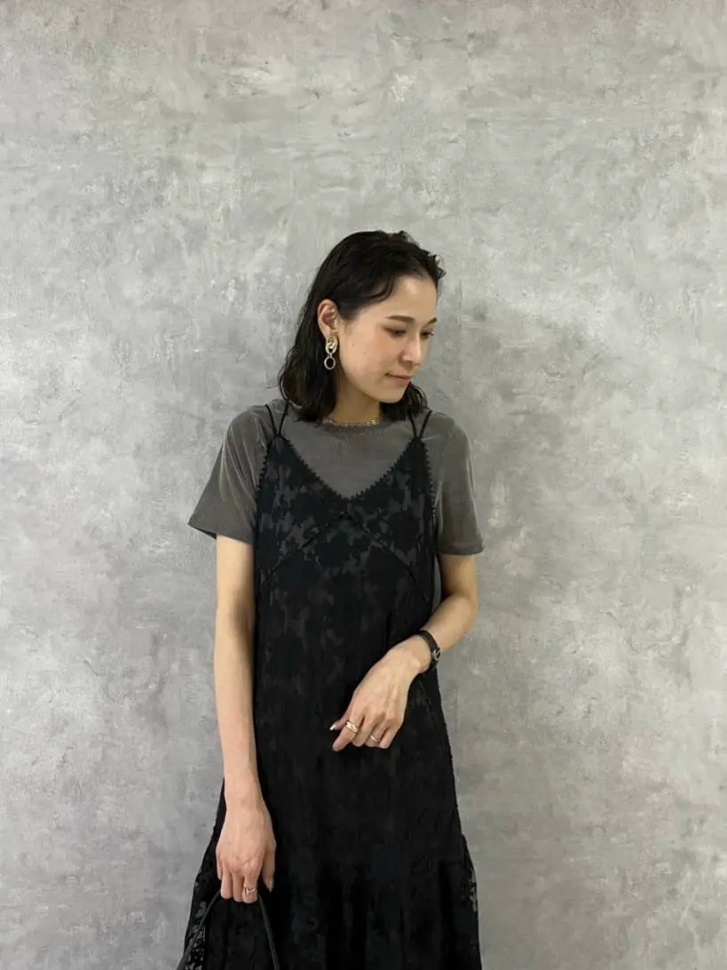 GRACE CONTINENTAL 亀田 未希 コーディネート画像