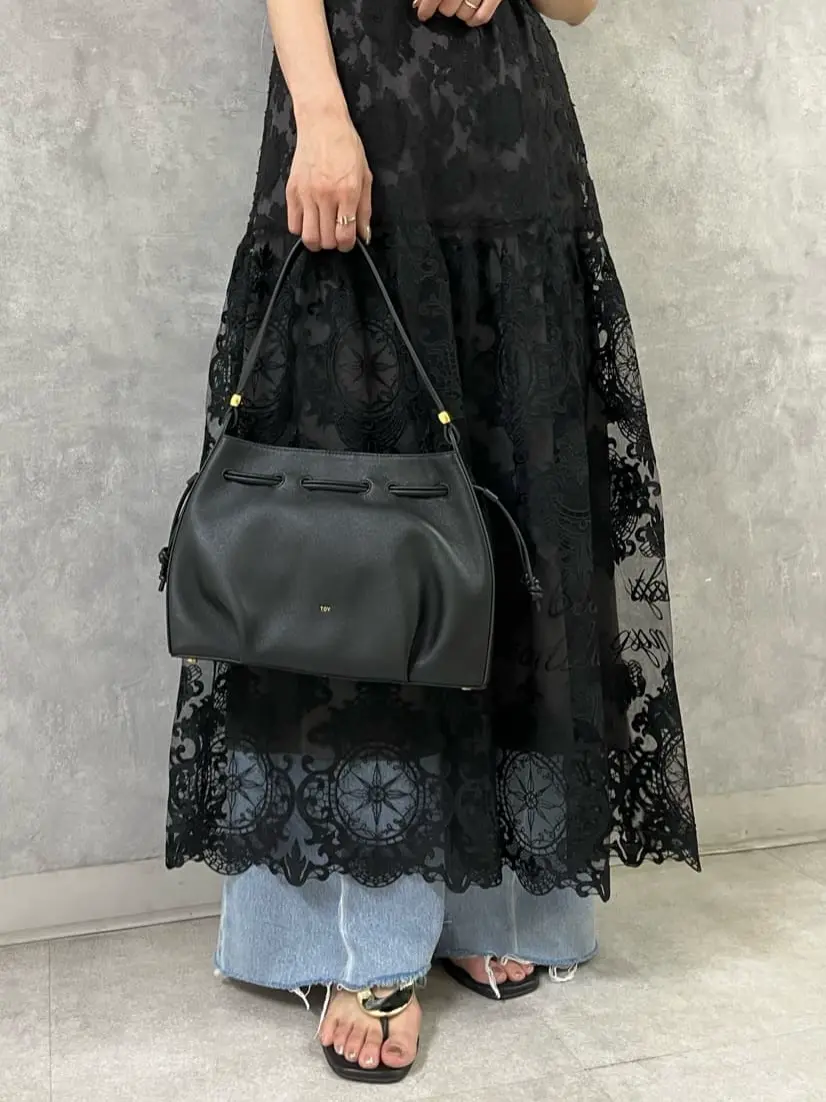 GRACE CONTINENTAL 亀田 未希 コーディネート画像