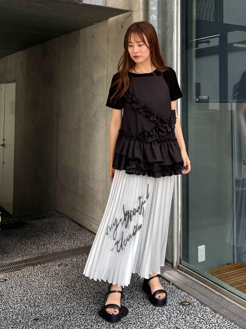 GRACE CONTINENTAL Hikaru Okada コーディネート画像