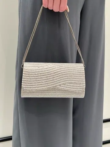 GRACE CONTINENTAL Taura コーディネート画像