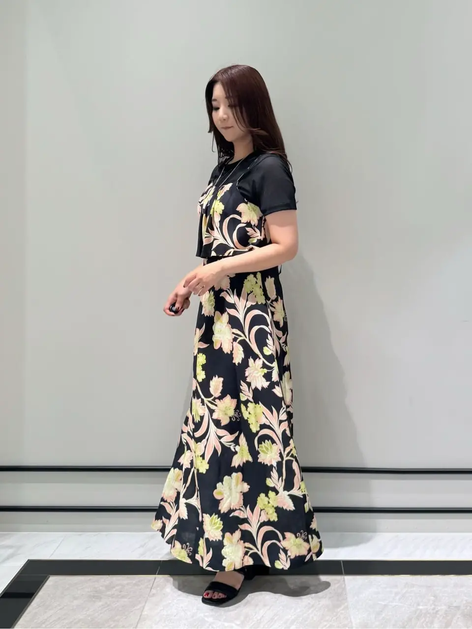 GRACE CONTINENTAL MOMOKO コーディネート画像