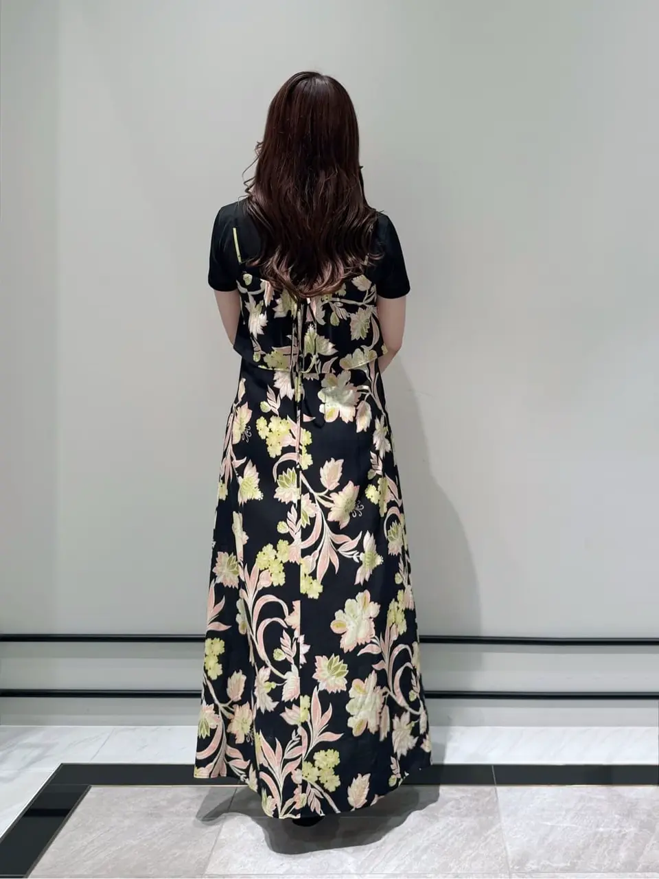 GRACE CONTINENTAL MOMOKO コーディネート画像