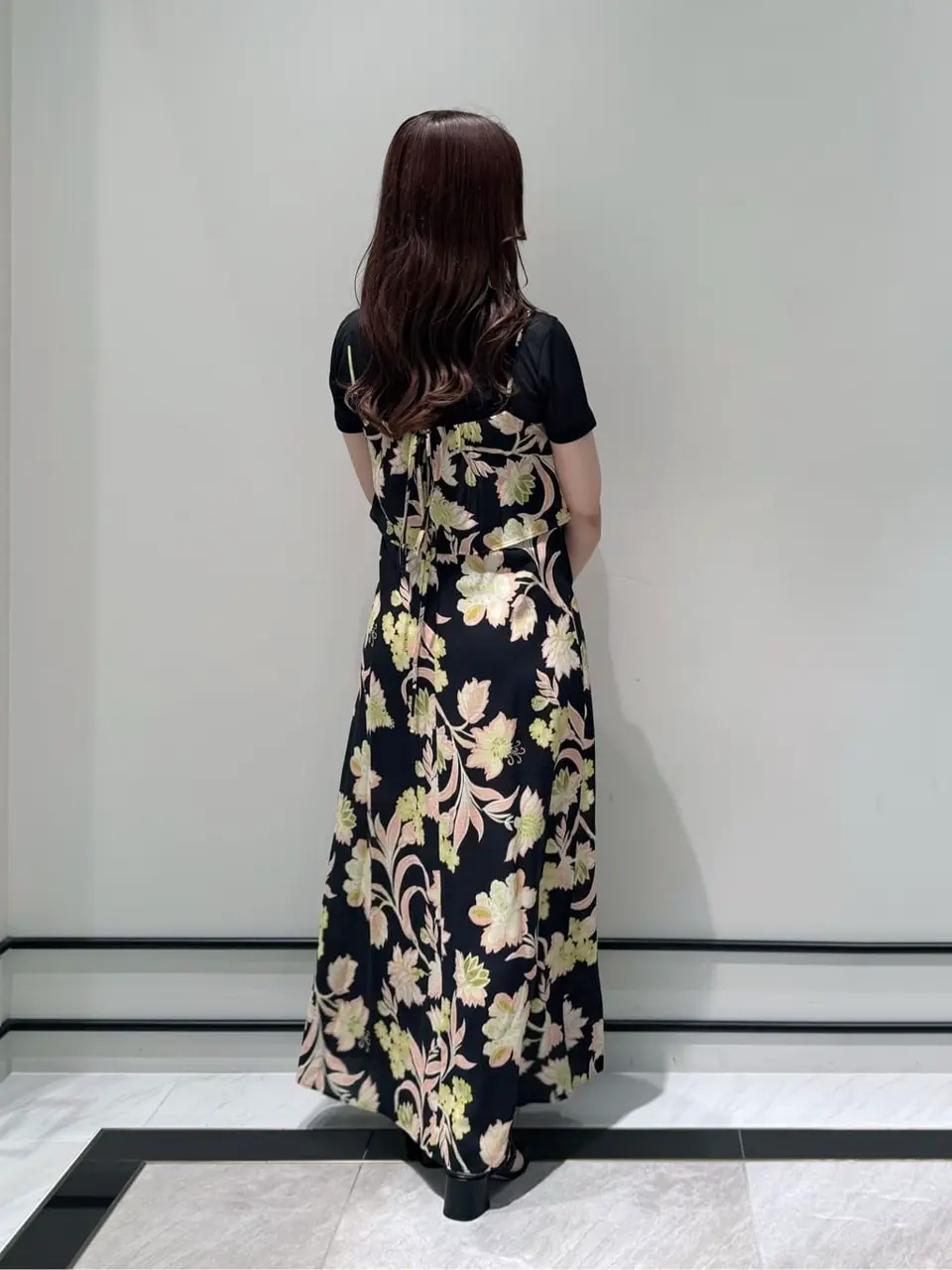 GRACE CONTINENTAL MOMOKO コーディネート画像