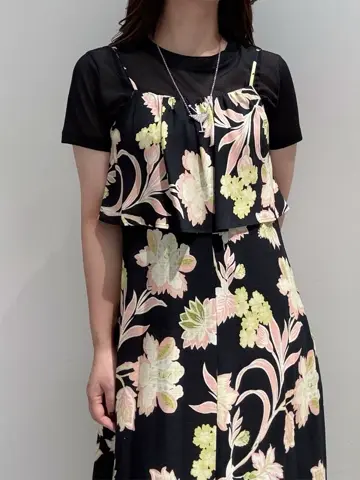 GRACE CONTINENTAL MOMOKO コーディネート画像