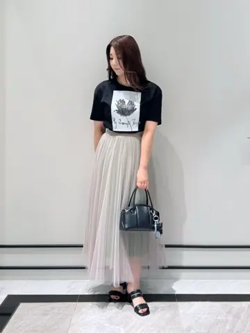 GRACE CONTINENTAL MOMOKO コーディネート画像