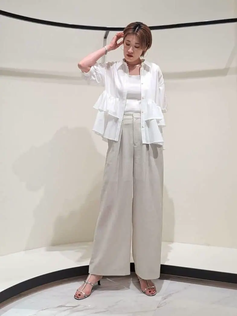 GRACE CONTINENTAL 今野　志保 コーディネート画像