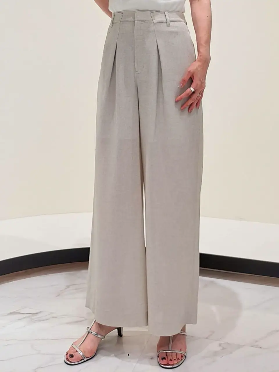 GRACE CONTINENTAL 今野　志保 コーディネート画像