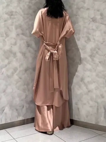 GRACE CONTINENTAL OZAWA コーディネート画像