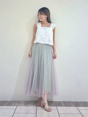 GRACE CONTINENTAL yukimi yonee コーディネート画像